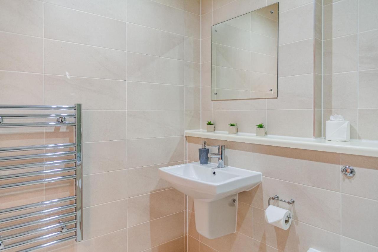 مانشستر Hallsphere - Stunning Apartment Salford Quays المظهر الخارجي الصورة